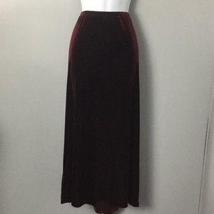 Venezia 22/24 long velvet look skirt poly/spandex